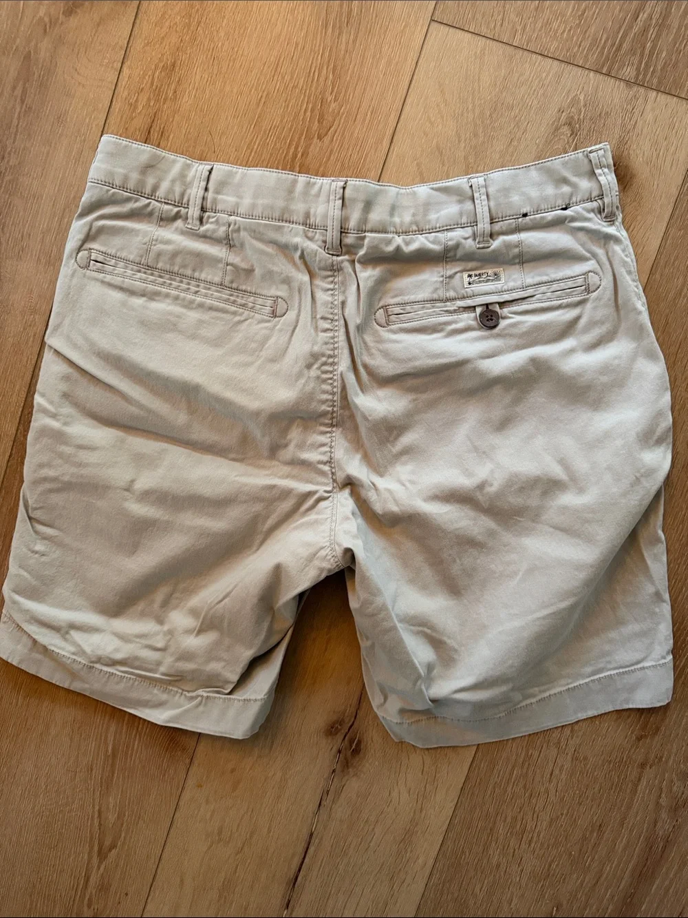Faherty Men's Light Beige Flat-Front Organic Cotton Shorts Island Life